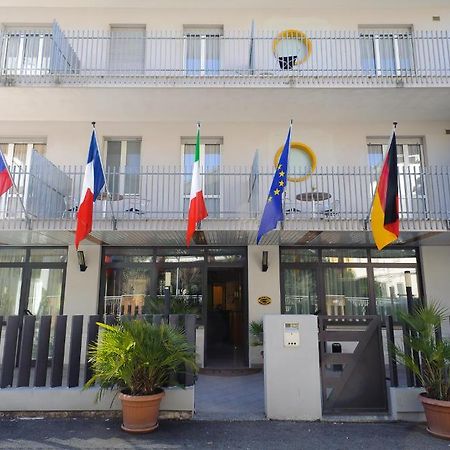 Hotel Petrarca Rimini Exterior photo