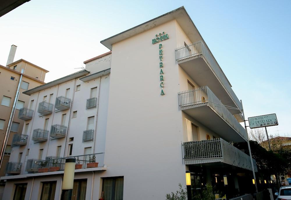 Hotel Petrarca Rimini Exterior photo